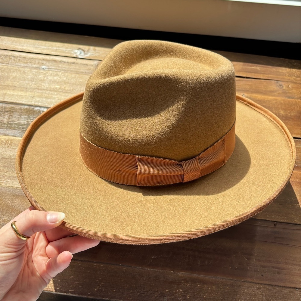 NWOT Lack Of Color 100% Wool Cafe Latte Tan Brimmed Ribbon Hat